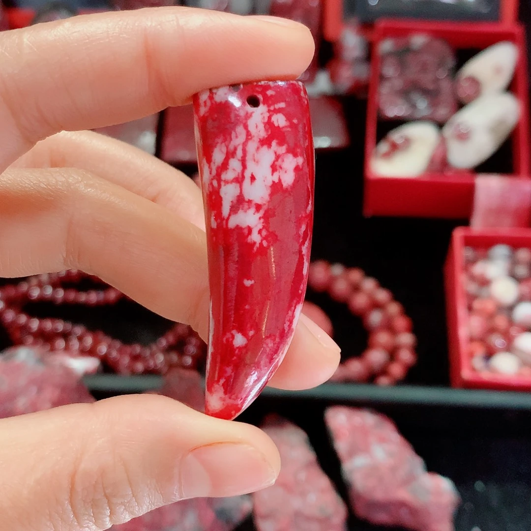 天然辰砂天然吊坠