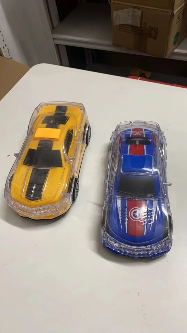 亚克力万向车【 直播间样品 不含电池 】 玩具