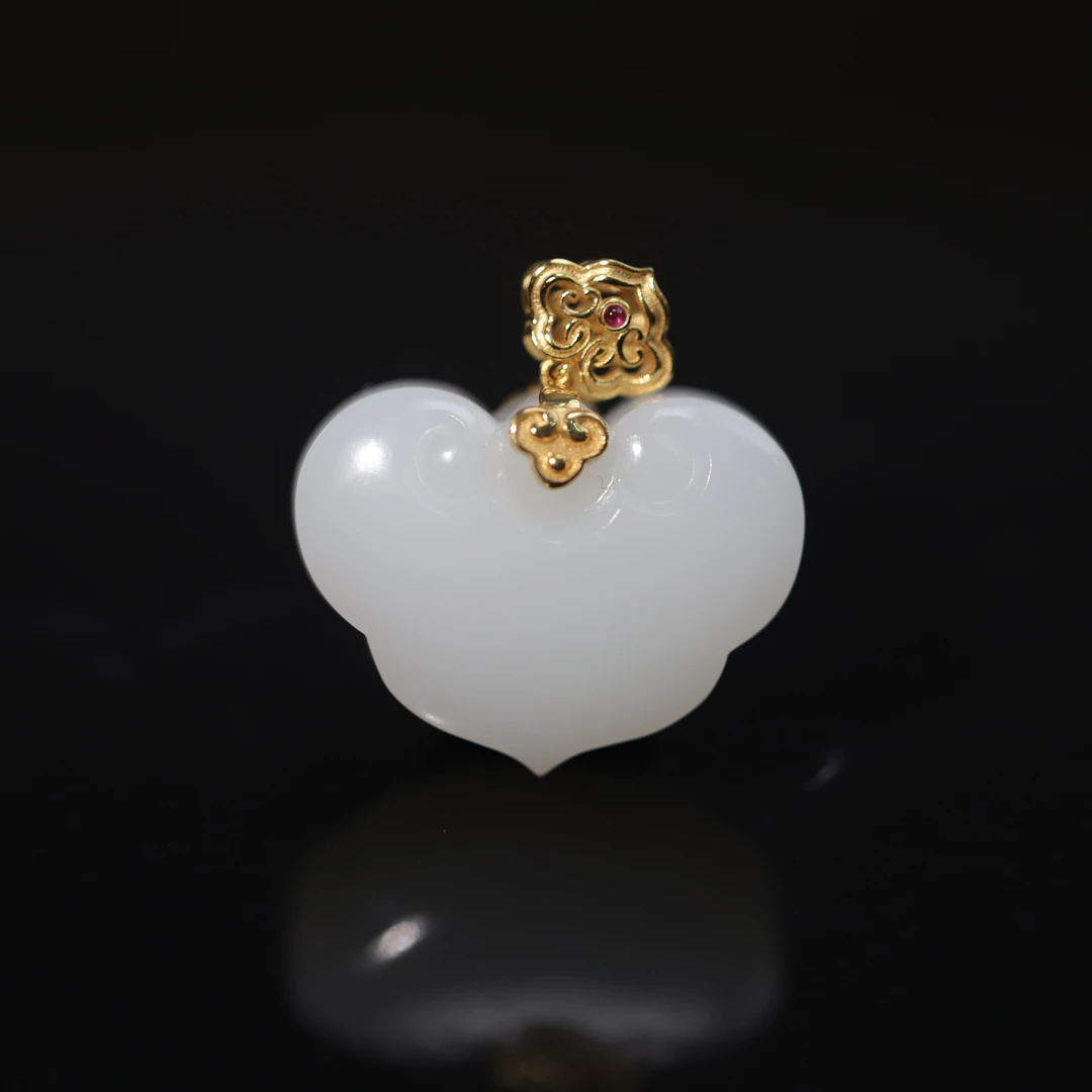 新疆和田玉如意锁吊坠18K金爱心简镶大气饱满双面气质精致百搭