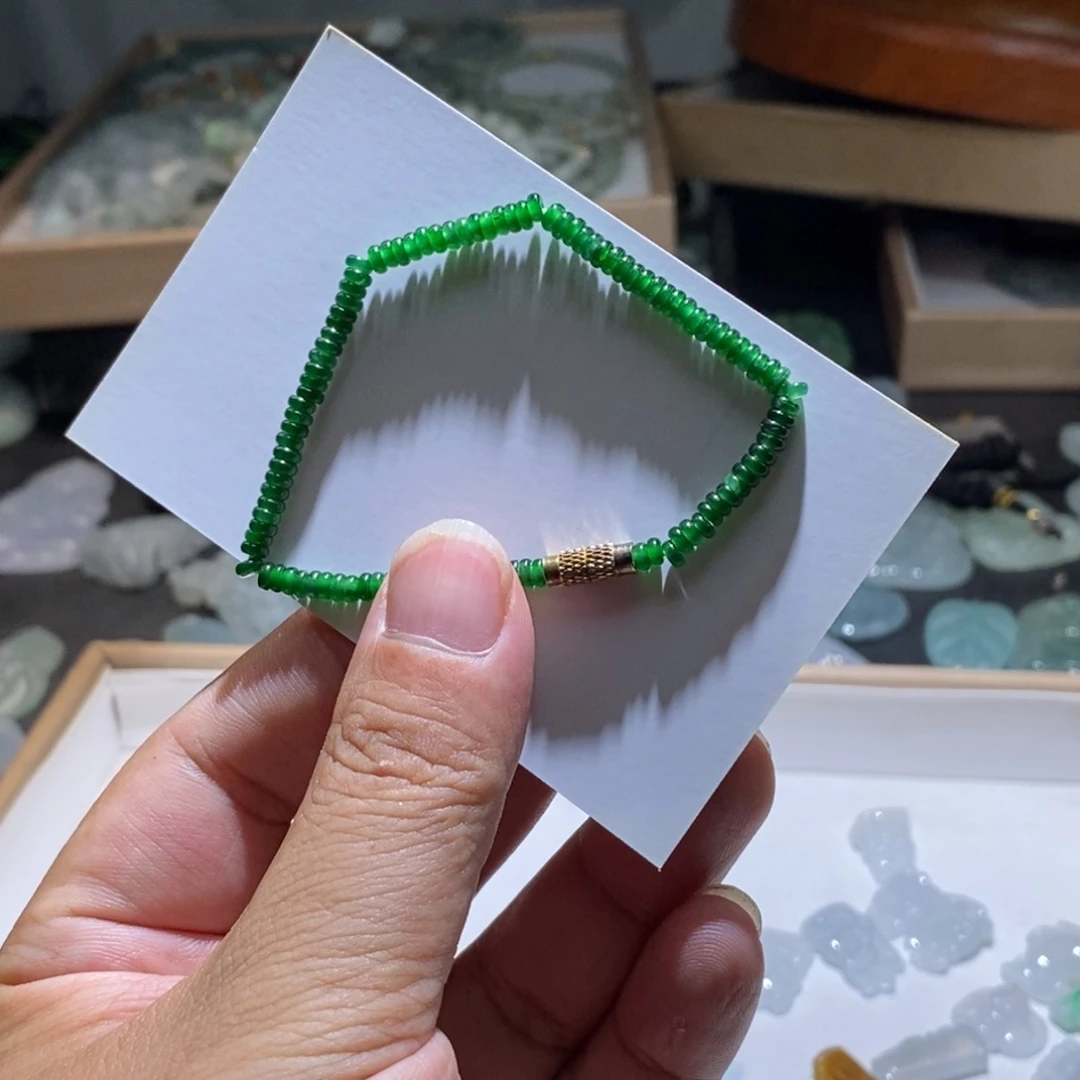颈饰未镶嵌翡翠天然