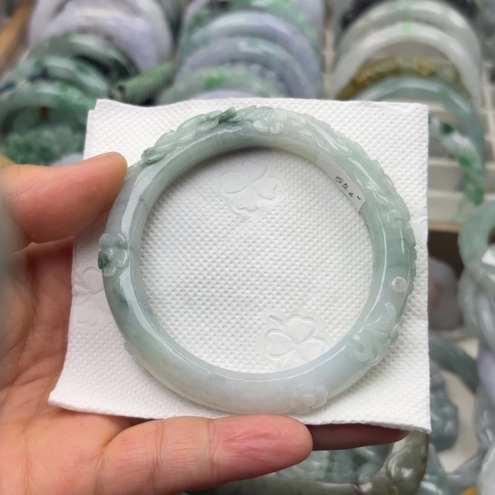 翡翠未镶嵌手镯55.6圈201