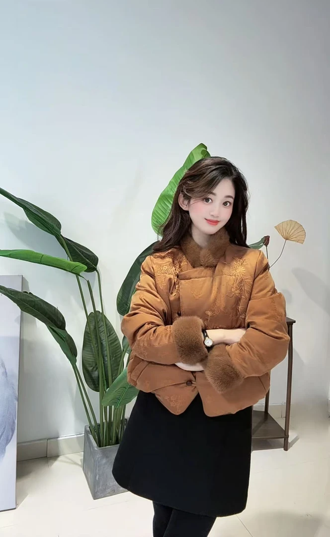 鹅绒服DY3333樱美嘉新中式秋冬新款水貂毛领保暖鹅绒外套