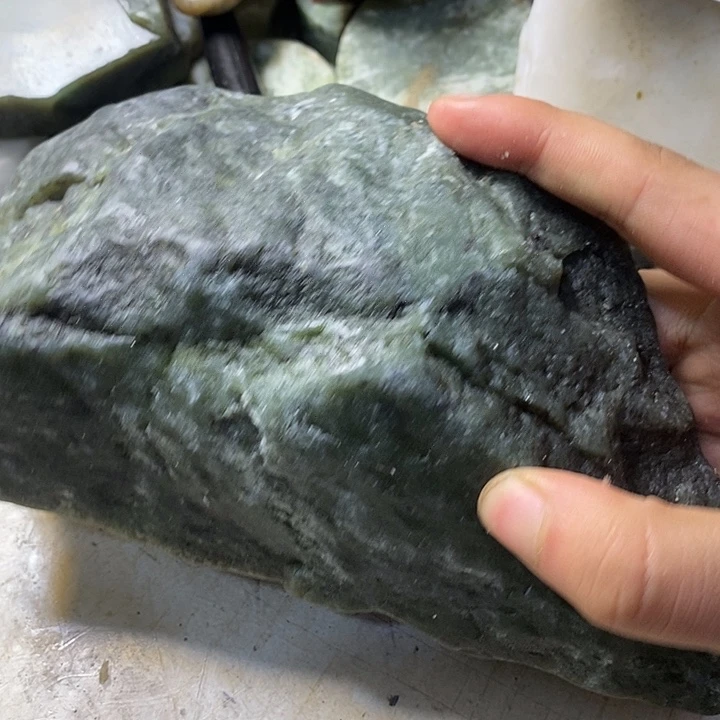 透闪石质玉珠宝半成品未镶嵌