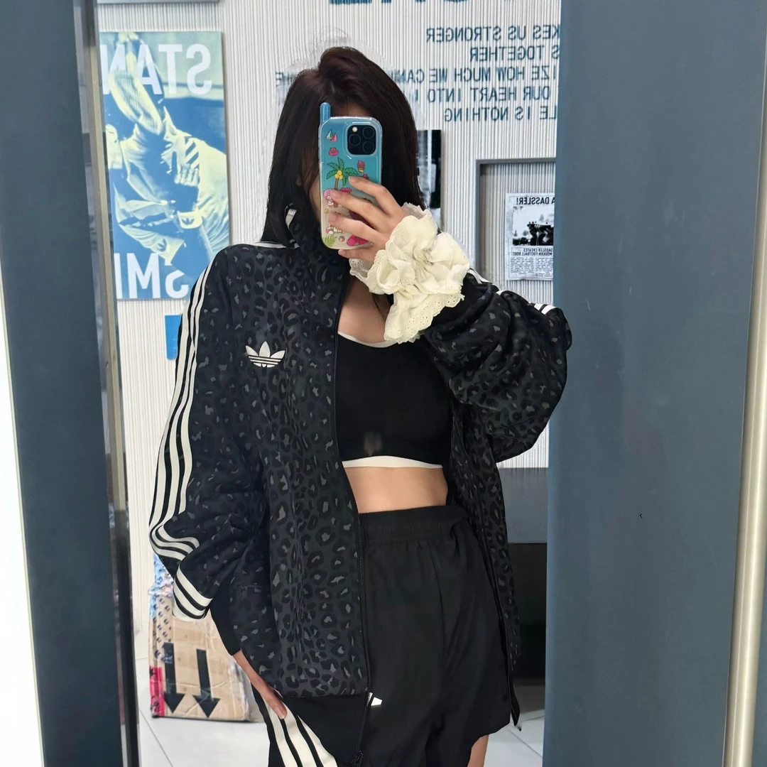 XPadidas三叶草FIREBIRD LOOSELEO豹纹印花运动夹克外套 JV7579