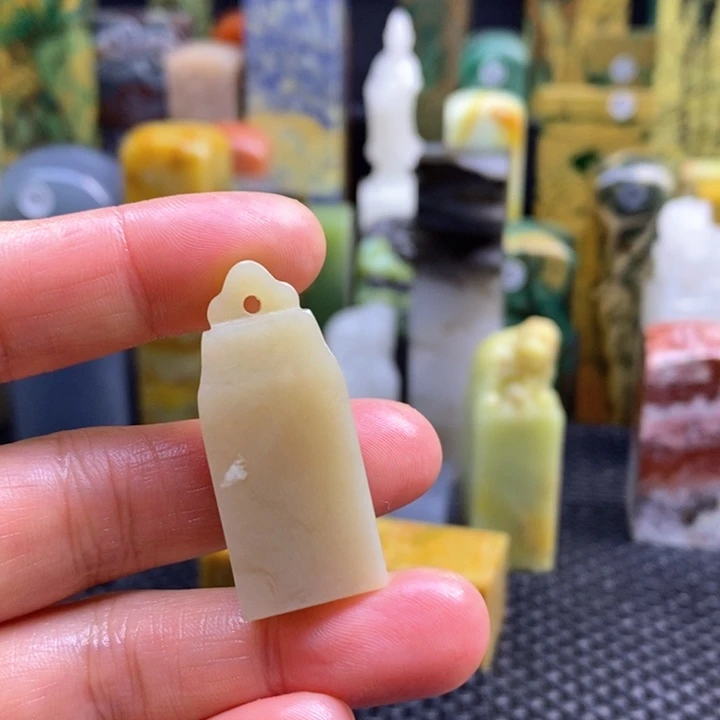 云南石用****3青田石印章石