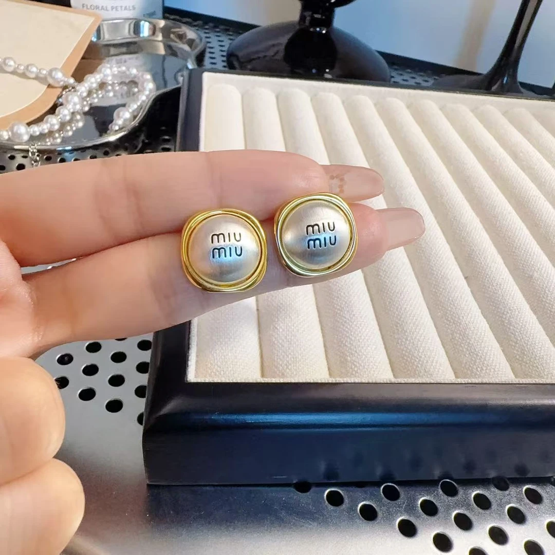 铜合金耳饰 【拉丝字母】轻奢小众简约金银撞色字母耳饰 S27