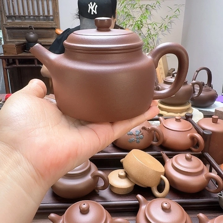 茶壶底槽青精工半手：德中（280 C C）
