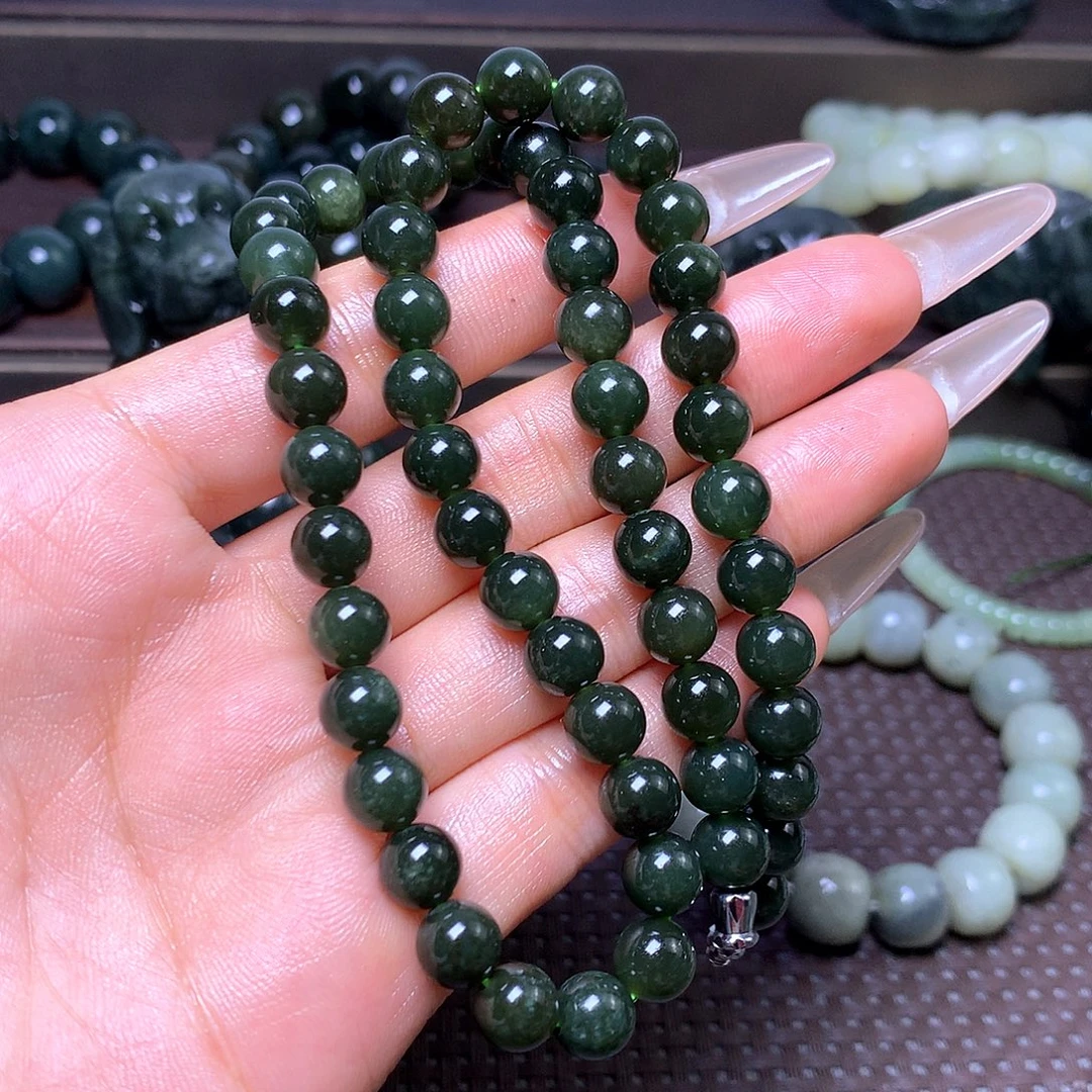 颈饰未镶嵌和田玉