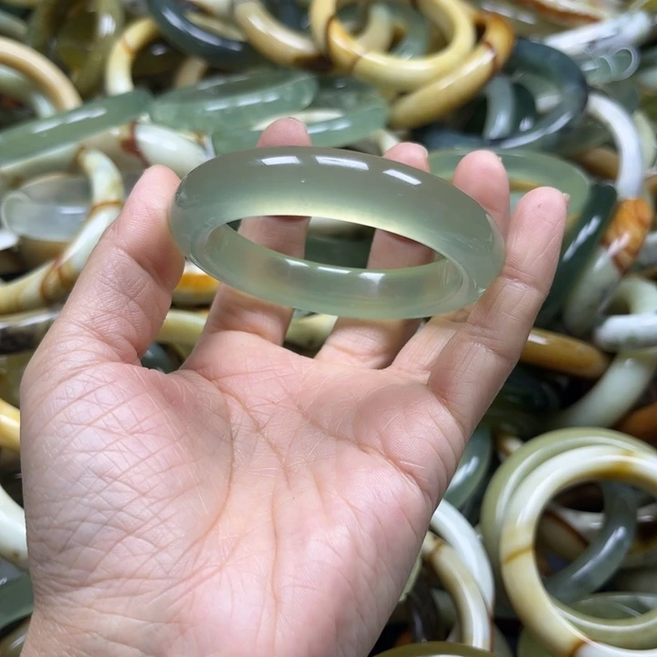 5****蛇纹石玉未镶嵌手镯