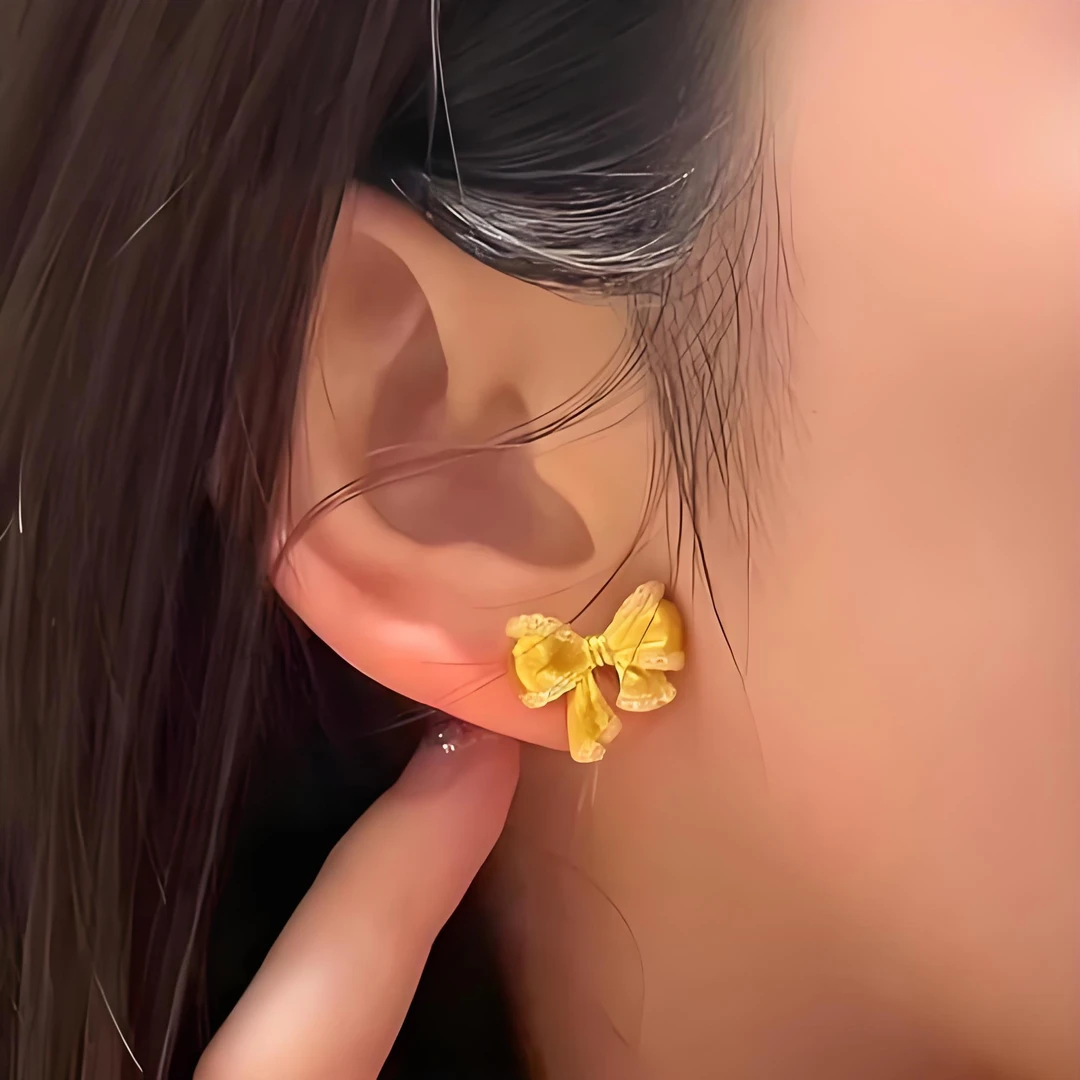 金福年--在逃公主蝴蝶结耳钉