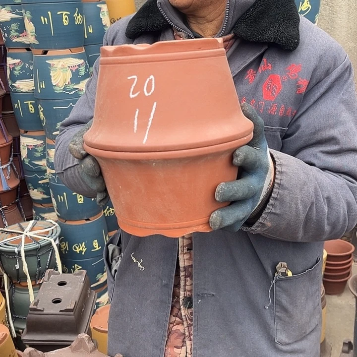 紫砂紫砂花盆和小