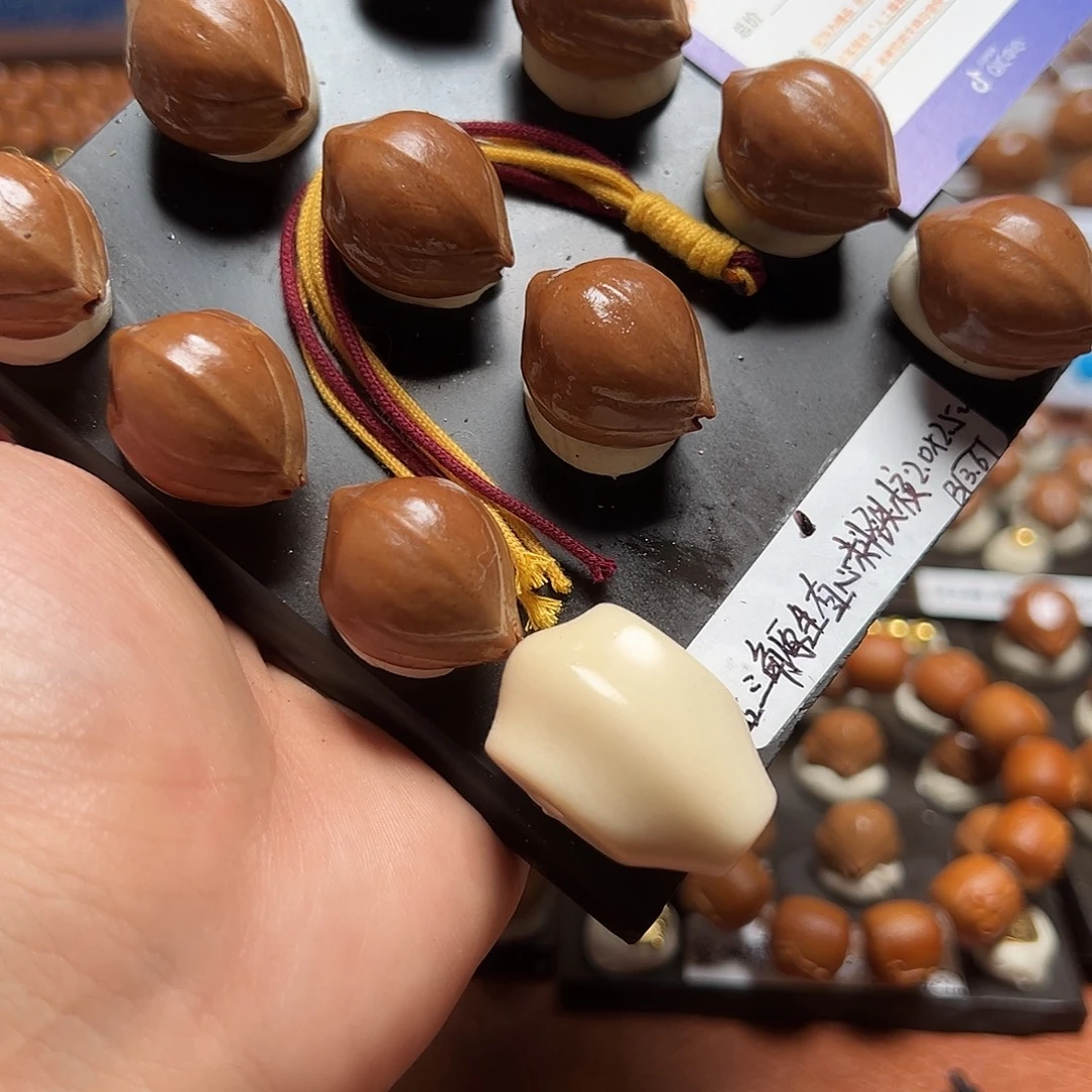 橄榄核吊坠橄榄核雕刻手工艺品