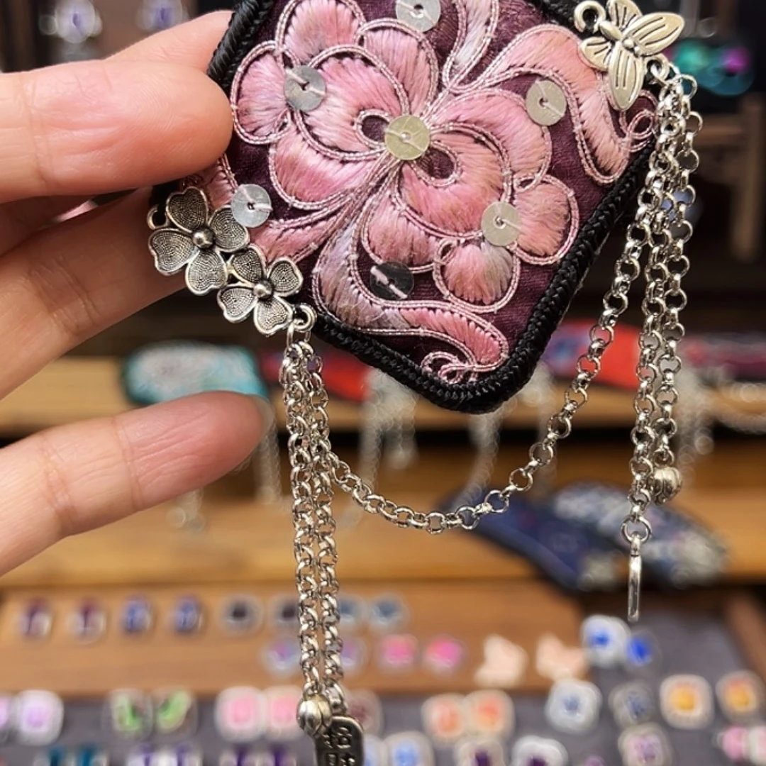 蝶***飞织绣手工刺绣工艺品