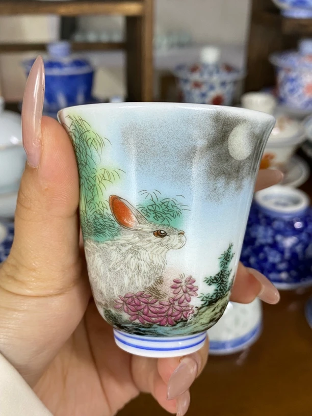 当代 景德镇陶瓷生肖兔主人杯