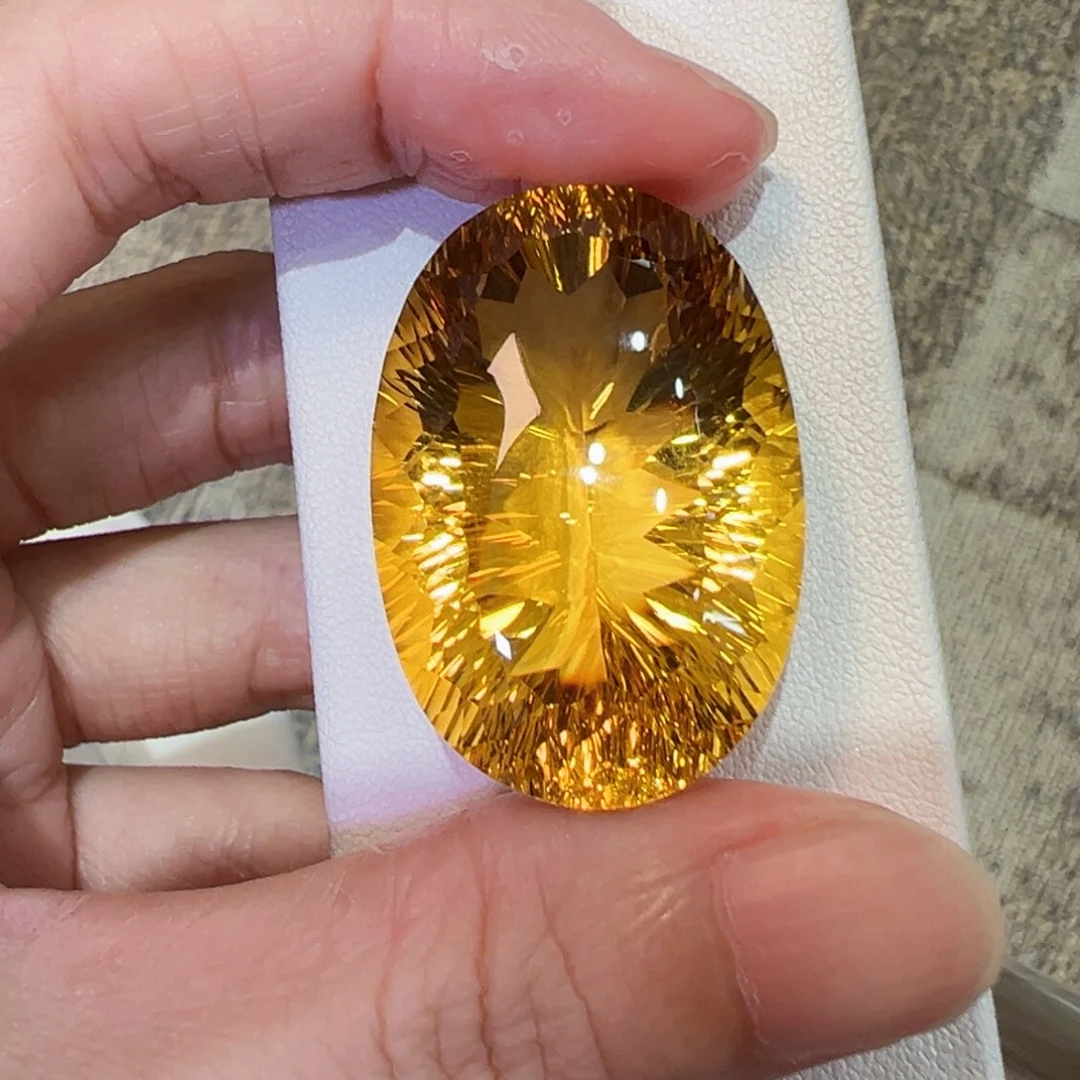 未镶嵌珠宝半成品黄晶76.2ct