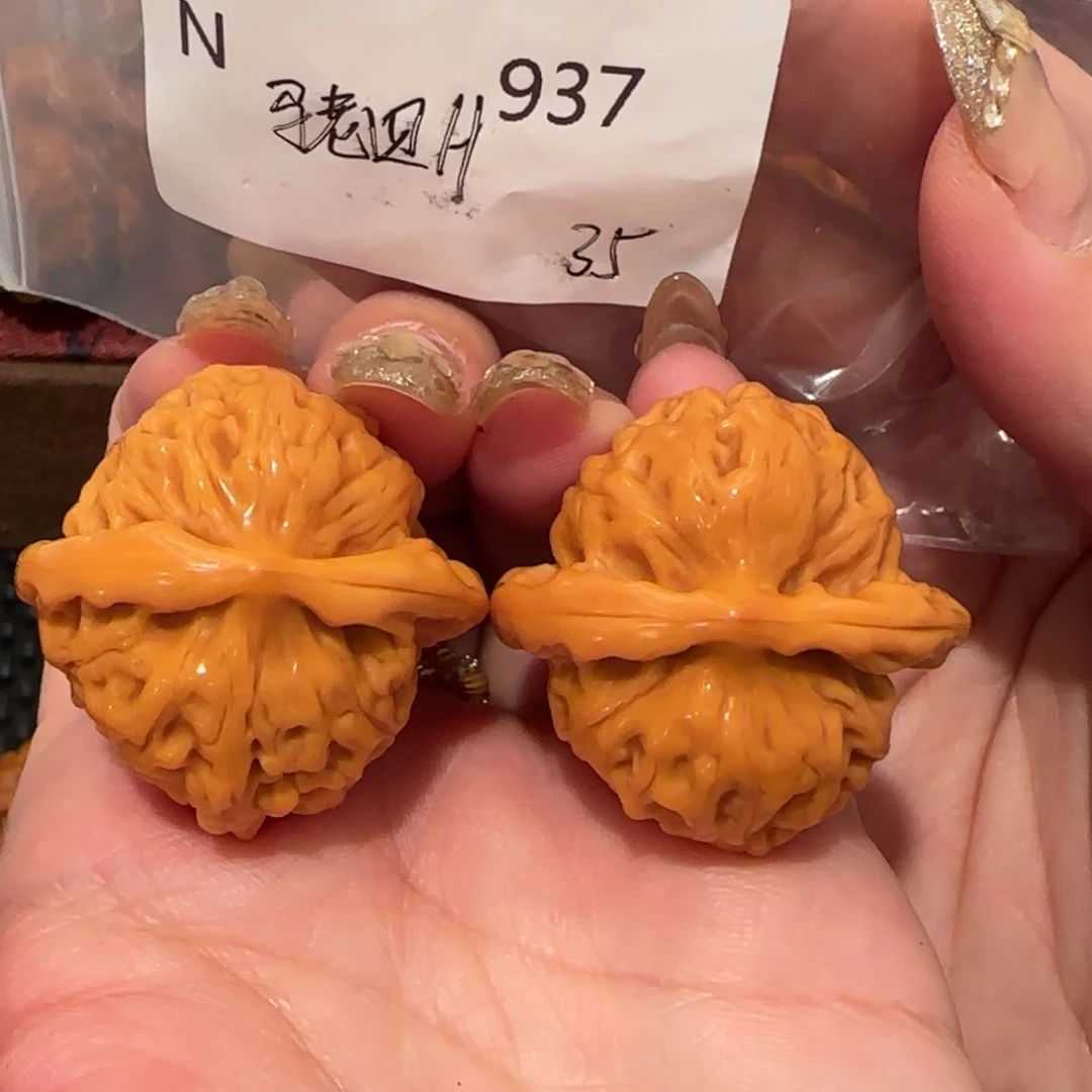 桃核吊坠A*e马老四35精品