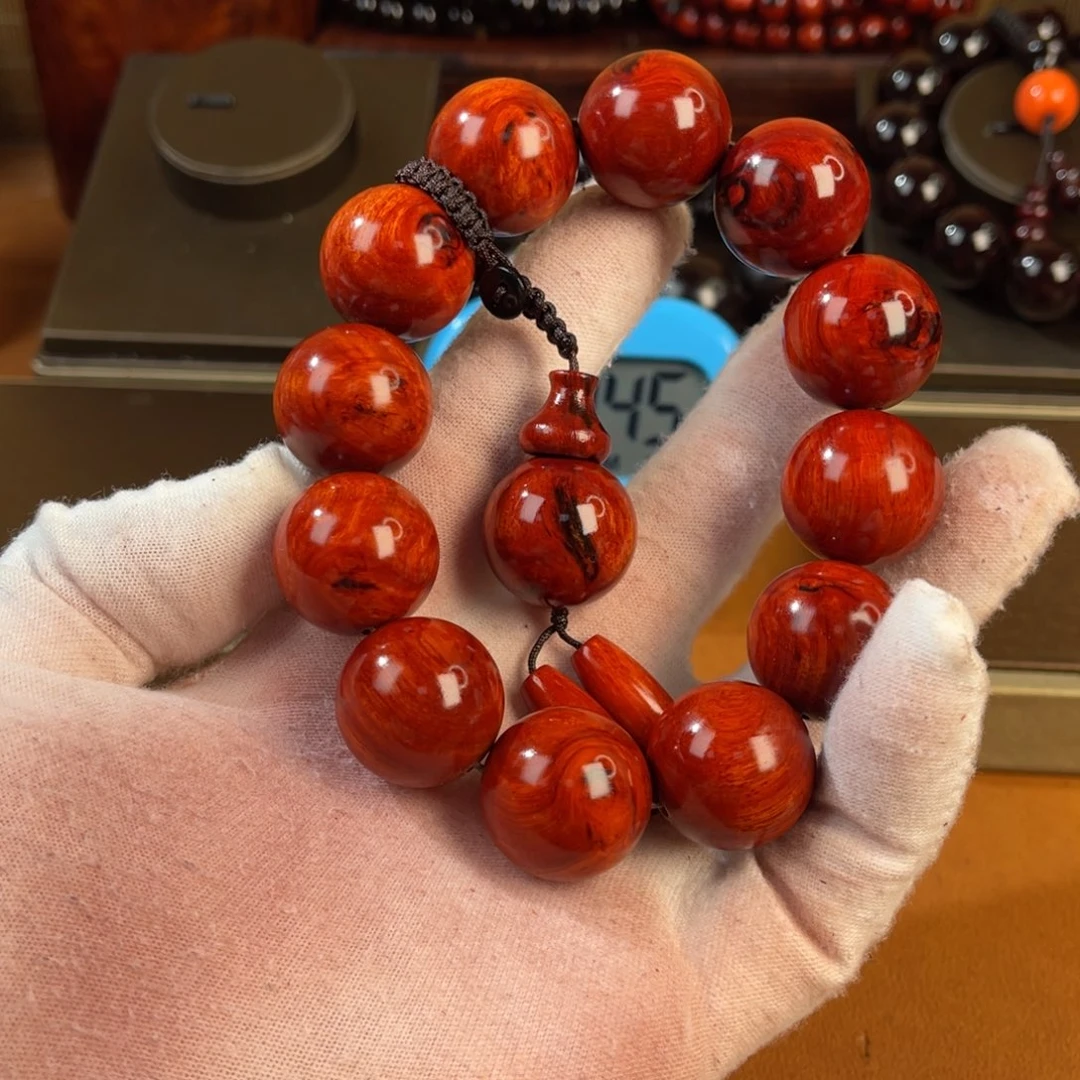 檀香紫檀（小叶紫檀）?****黑