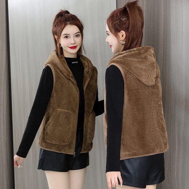 摇粒绒马甲女连帽春秋新款色外套短款加厚珊瑚绒女马夹背心
