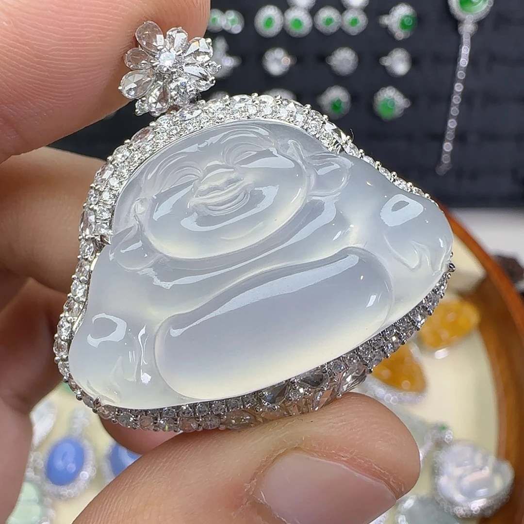 翡翠18K金镶嵌颈饰天然翡翠