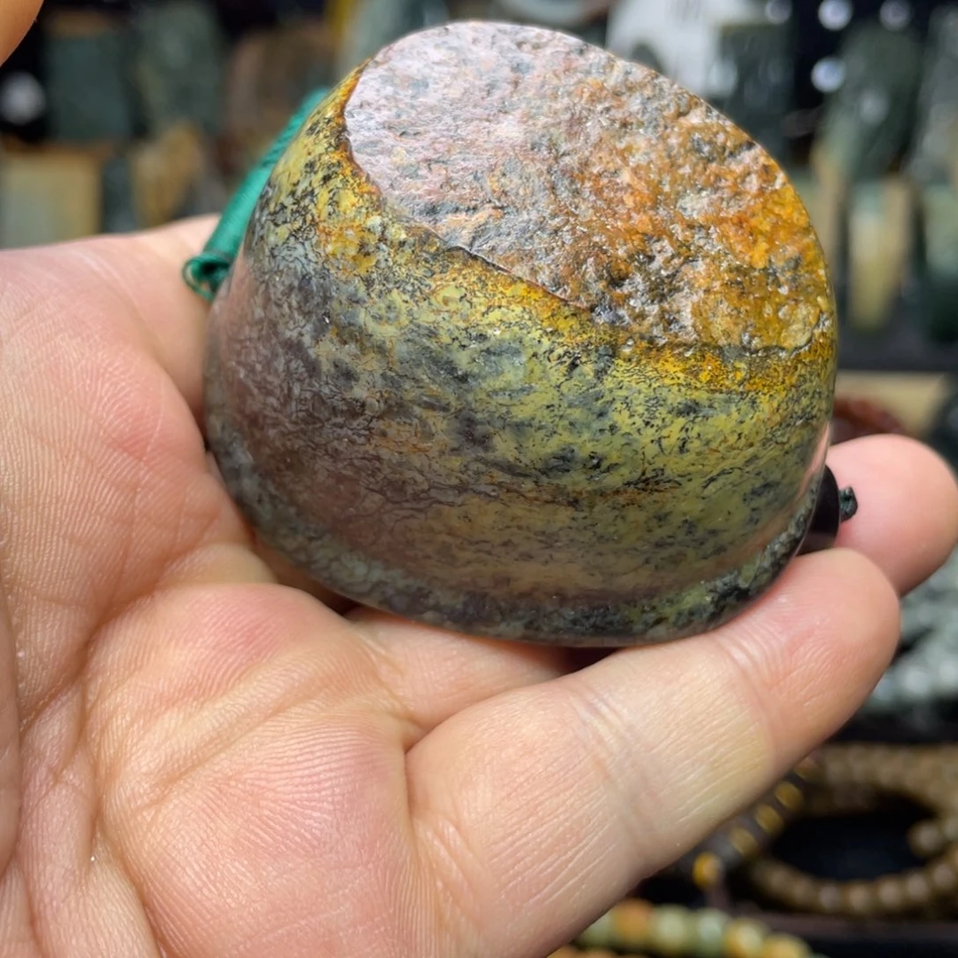 岫岩河磨玉（透闪石质玉）未镶嵌颈饰