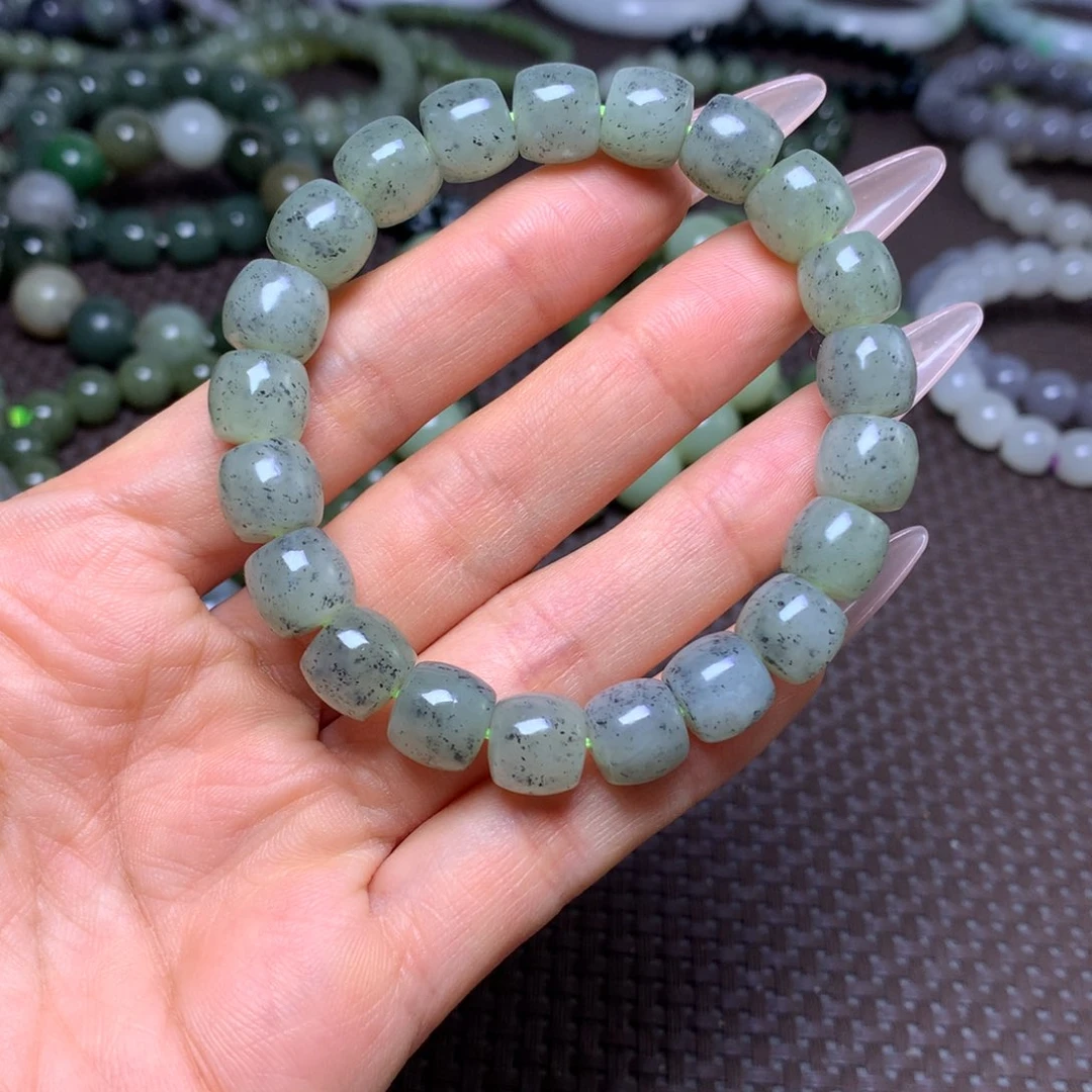 未镶嵌手串和田玉卡10