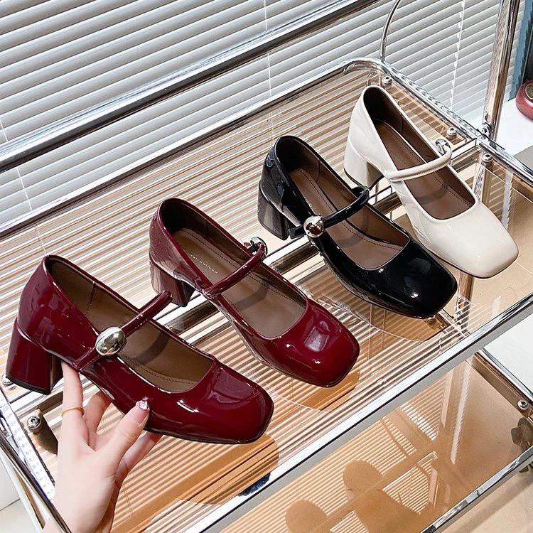 方糖主义●玛丽珍女鞋法式温柔通勤红色浅口单鞋女粗跟高跟鞋