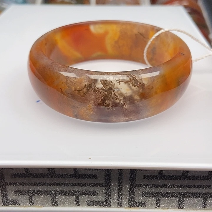 玛瑙/玉髓手镯未镶嵌