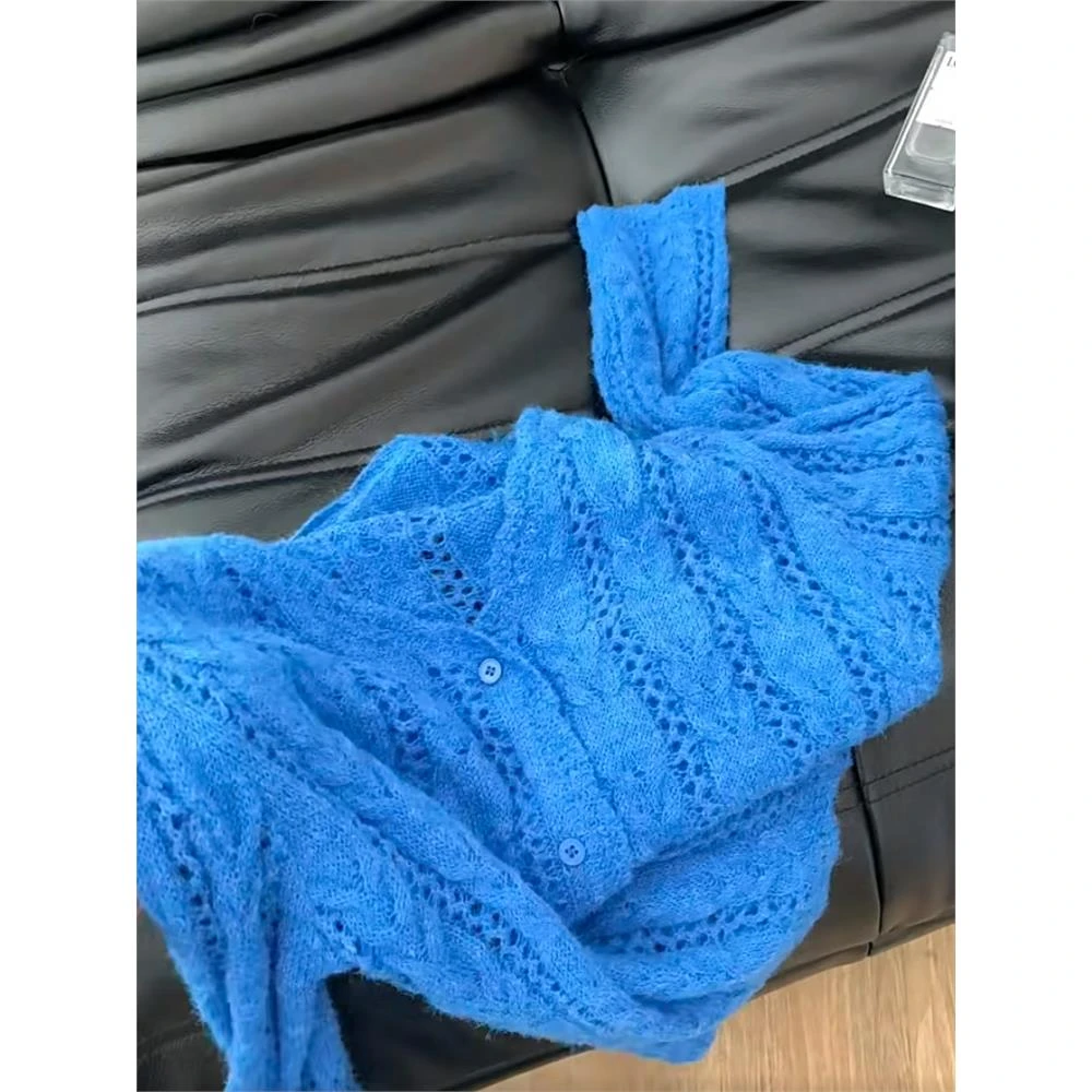 上身好显白~克莱因蓝镂空V领针织开衫女2025新款简约宽松软糯毛衣