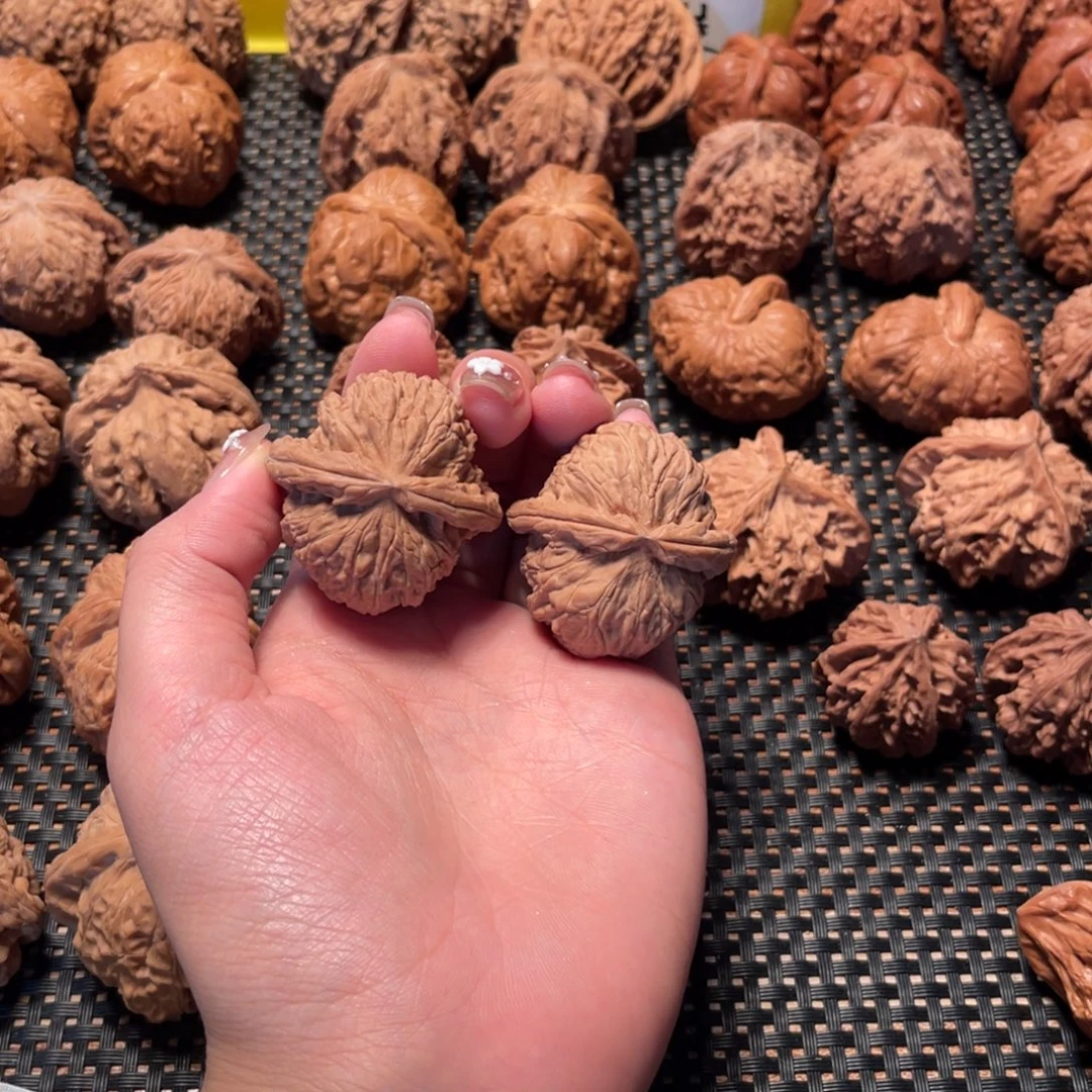 吊坠文玩核桃38白狮子