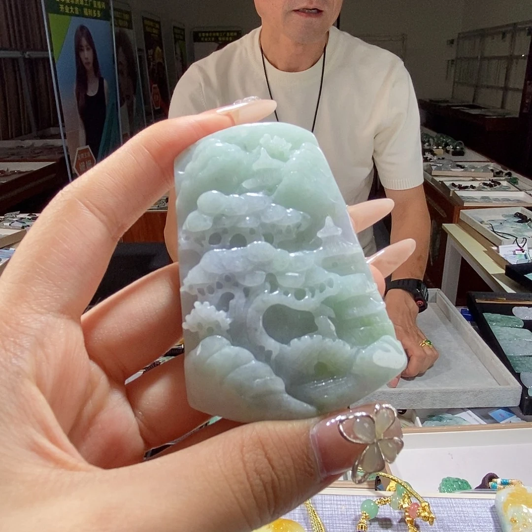 翡翠未镶嵌颈饰翡翠