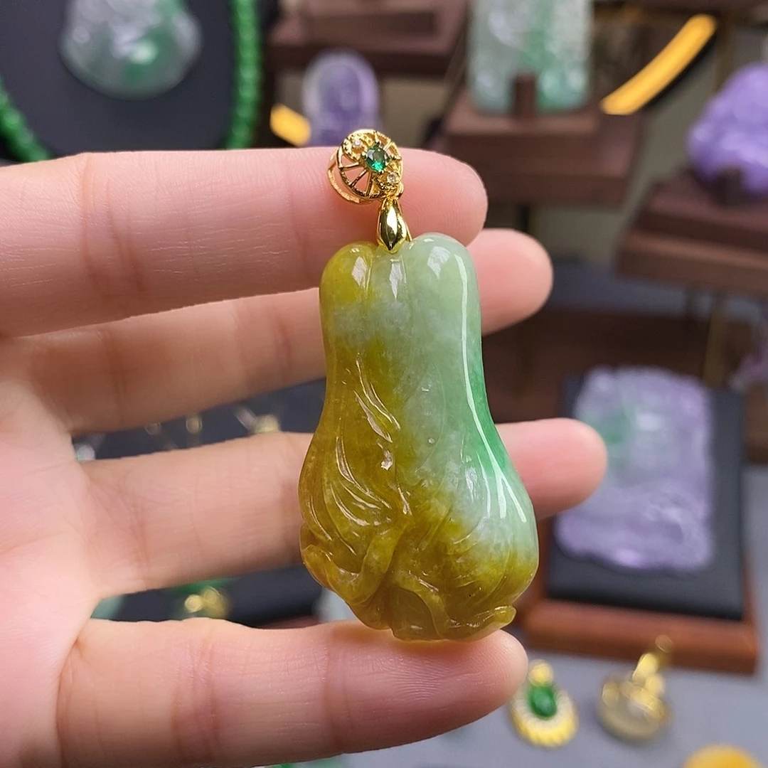 吊坠(赠链)未镶嵌翡翠