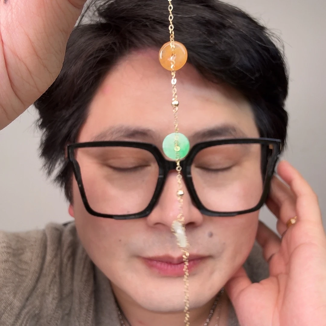 翡翠18K金镶嵌颈饰一件