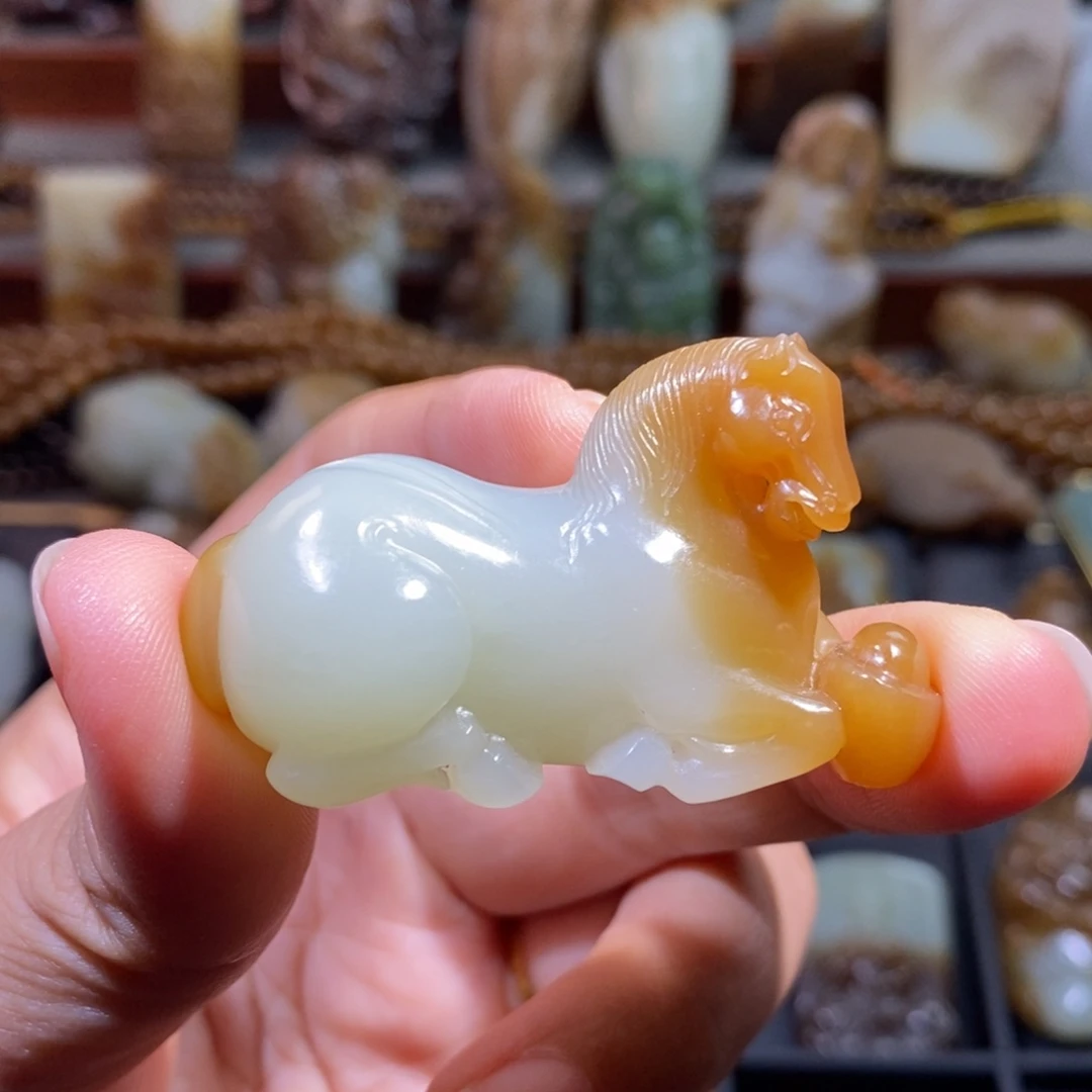 和田玉未镶嵌吊坠(不含链)一*心马到成功