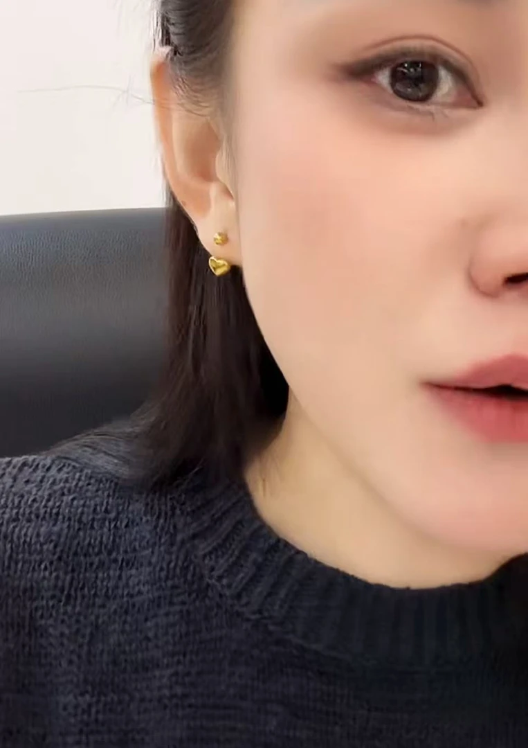 钛钢耳饰 钛钢耳饰 爱心豆豆耳钉