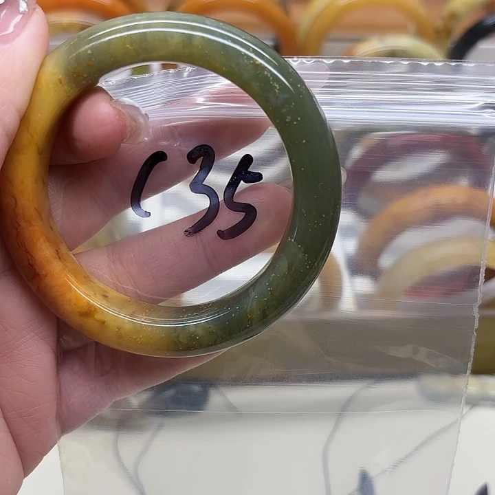 佛***语蛇纹石玉未镶嵌珠宝半成品