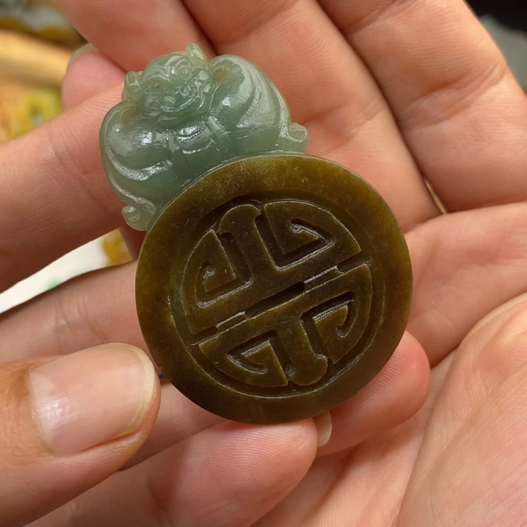 定制翡翠未镶嵌翡翠