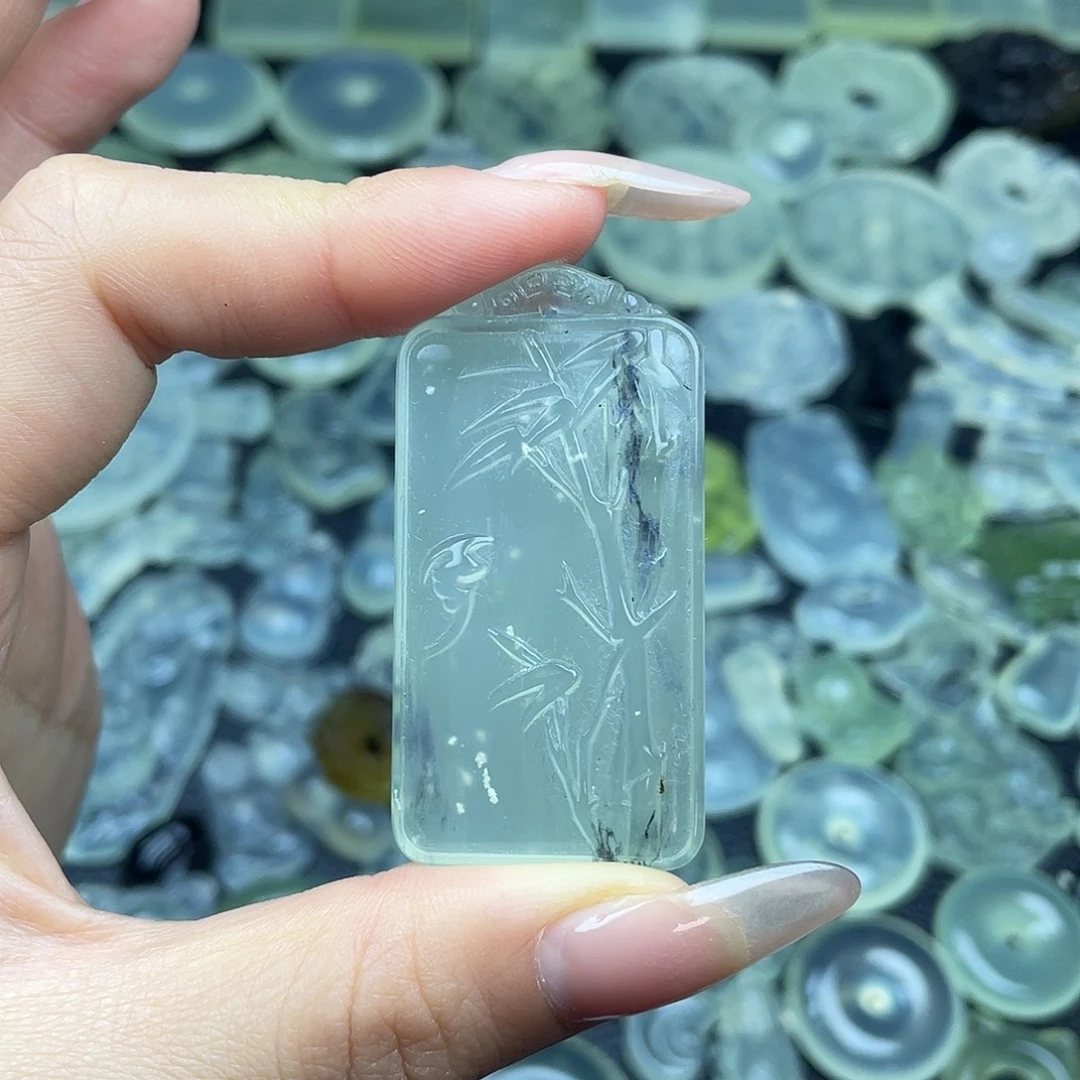 岫玉未镶嵌颈饰水墨竹牌