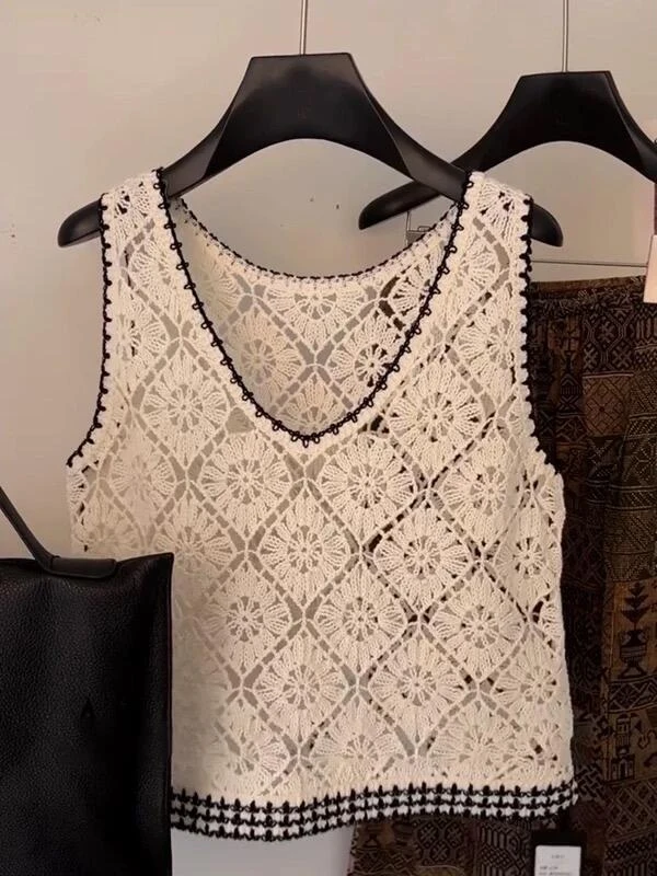 高级感气质复钩花镂空u领无袖上衣夏季薄款显瘦针织背心女2025新
