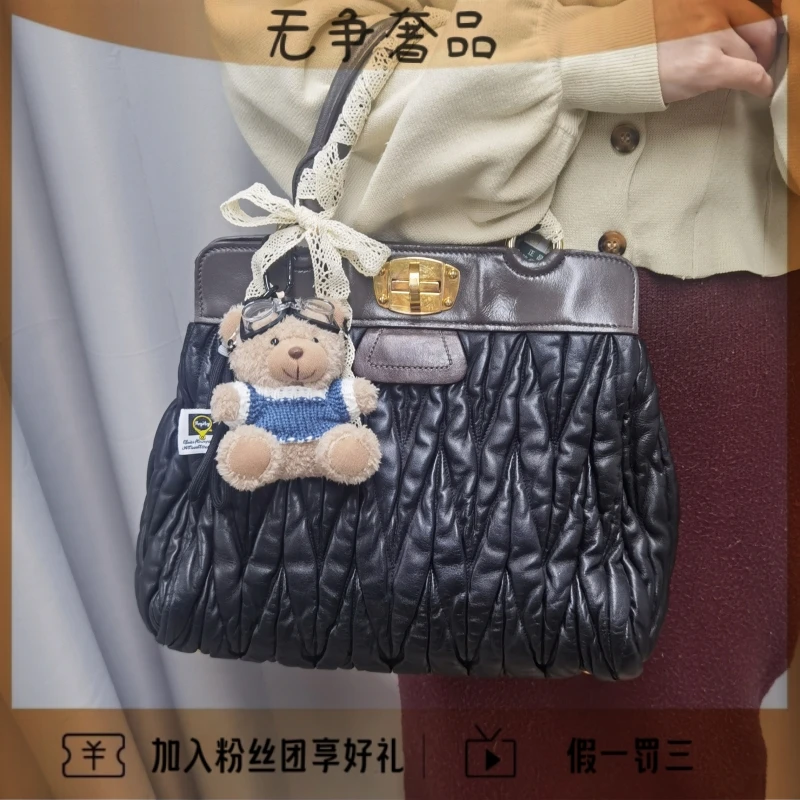 95新 MIU MIU/缪缪 黑色褶皱单肩手提包