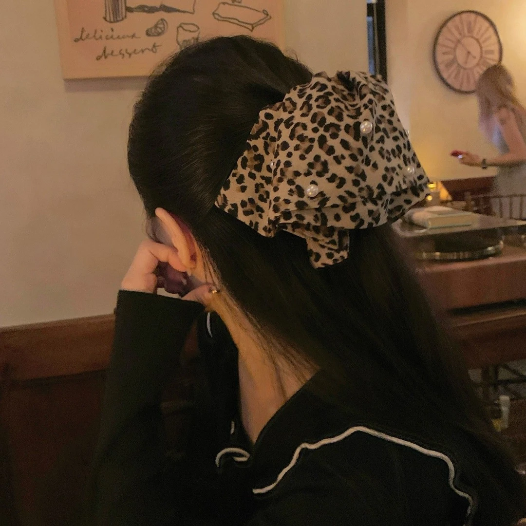千禧甜妹!复古豹纹裙摆马尾抓夹高级感珍珠双层飘带发抓鲨鱼夹女