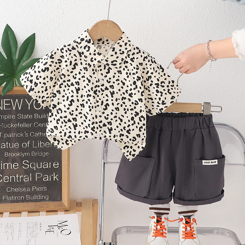 男宝宝夏装短袖套装新款洋气婴儿童装男童夏季薄款衬衫短裤两件套