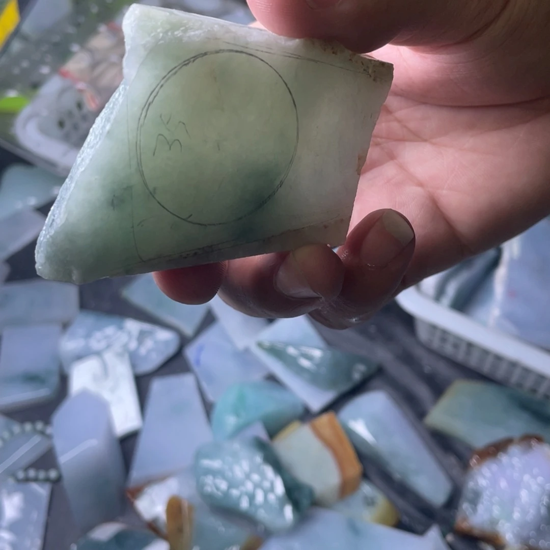 未镶嵌定制翡翠