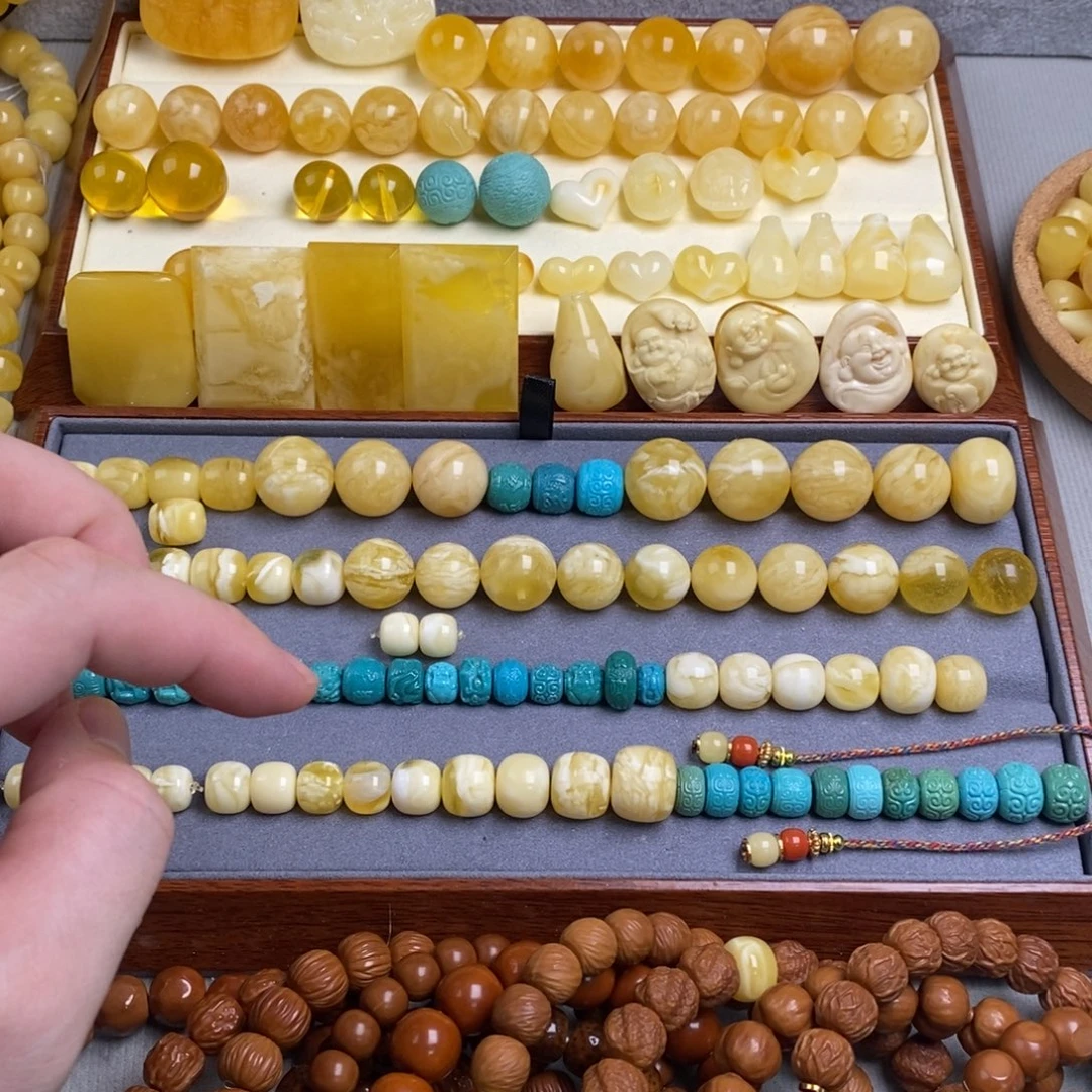 会***、蜜蜡未镶嵌裸石配饰