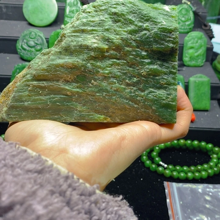 和田玉未镶嵌珠宝半成品