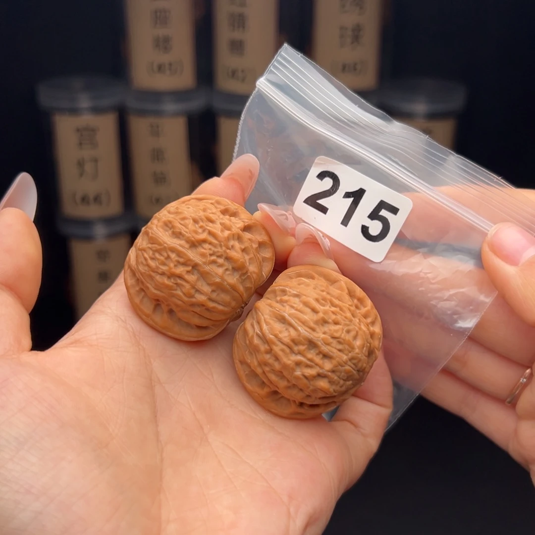 小****文玩核桃吊坠铁锤40