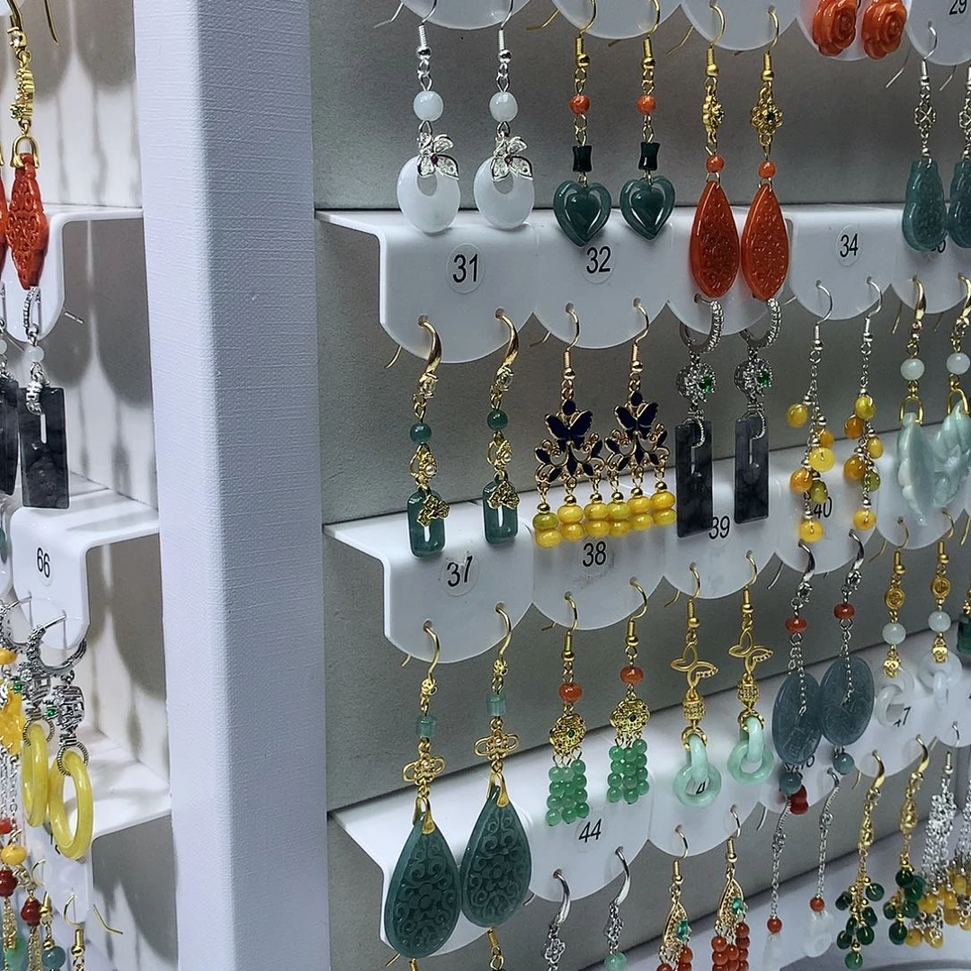 翡翠未镶嵌耳饰48