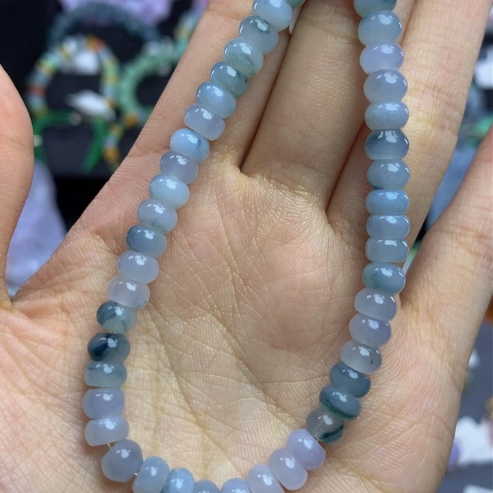 翡翠手链未镶嵌财****贝翡翠