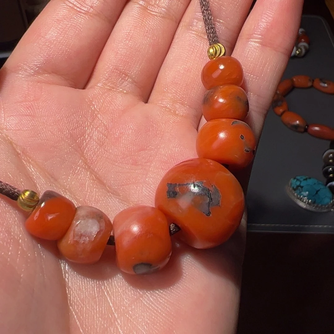 梁***也琉璃吊坠（不含链）