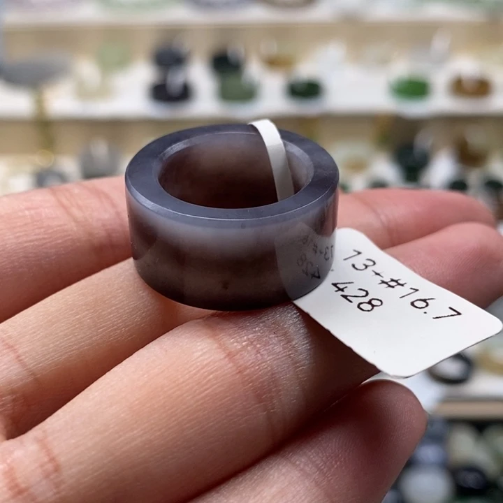 和田玉未镶嵌戒指