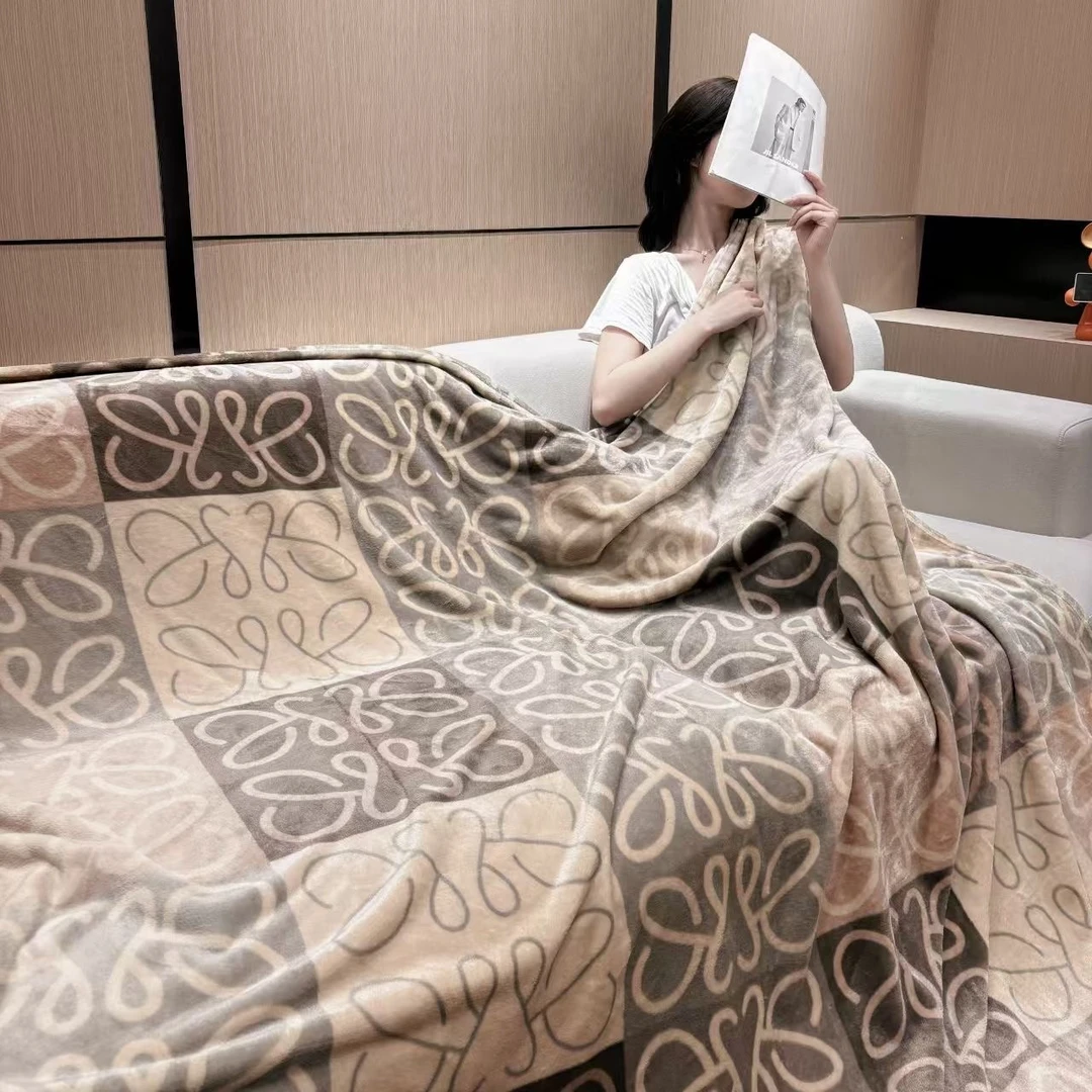 (福妮家纺)罗意维简约大气双面绒床毯床单